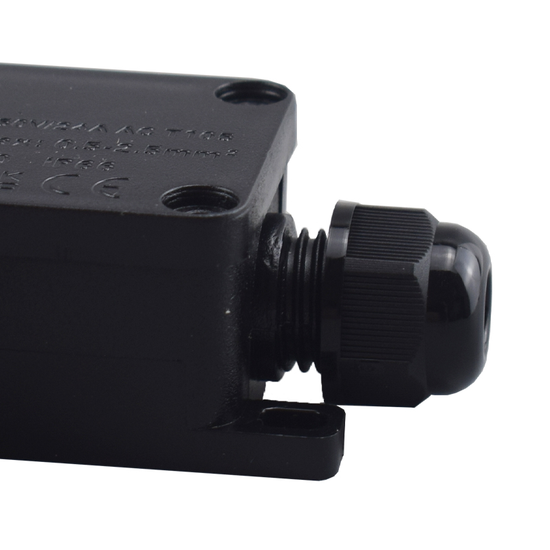 3 Way Outdoor Waterproof IP66  - Outdoor Power Outlet Box recension och pris